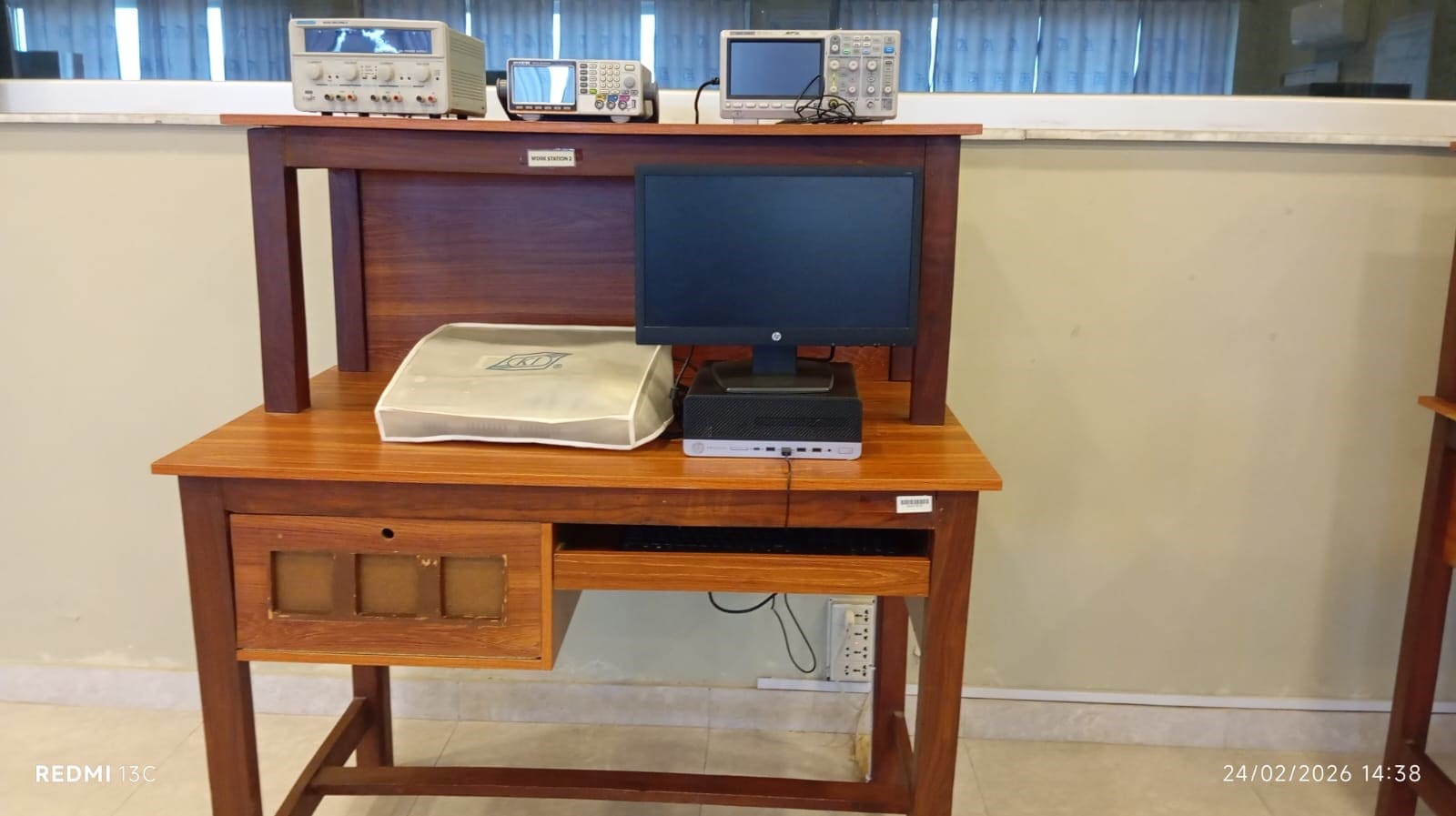 Electronic Lab Image 1