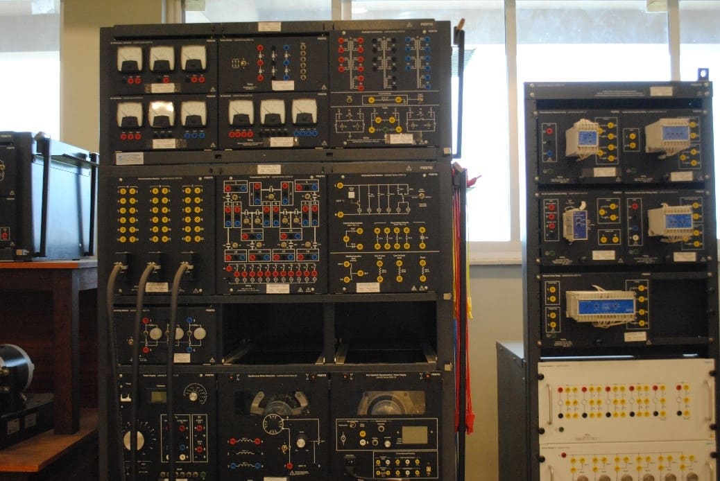 Electronic Lab Image 2