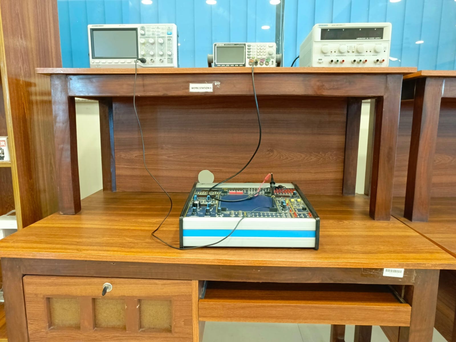 Electronic Lab Image 3
