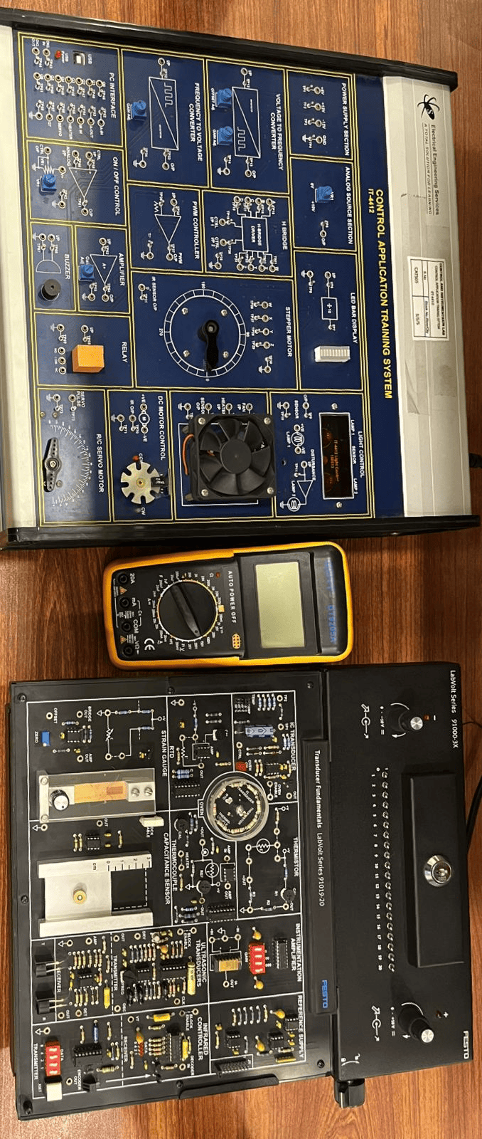 Electronic Lab Image 4